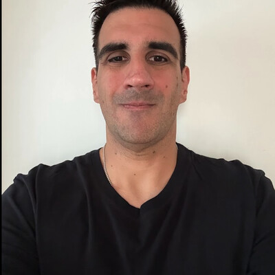 Fabián Delgado - Co-Fundador y CTO de DobleD