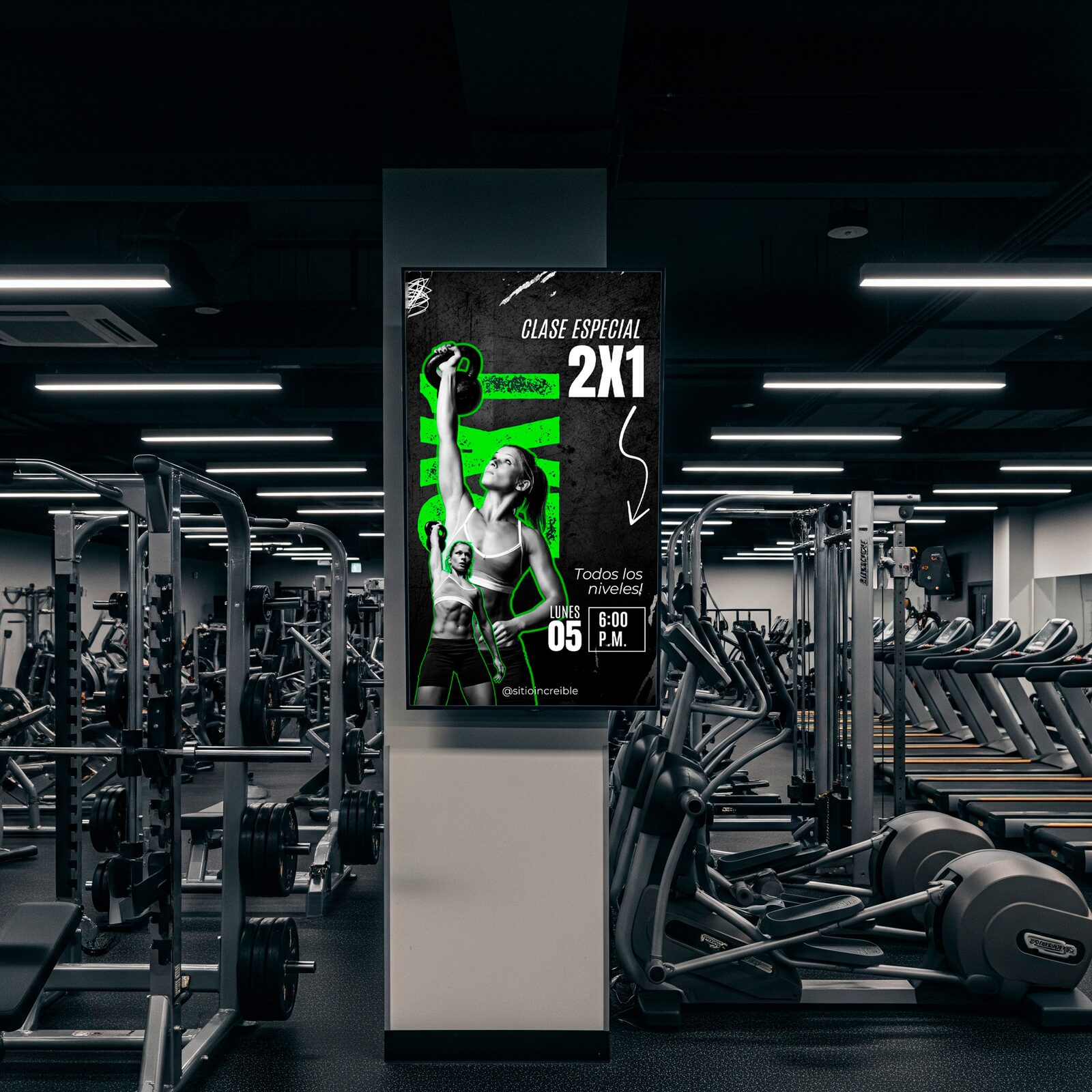 Pantalla promocionando servicios adicionales y productos en un gimnasio.